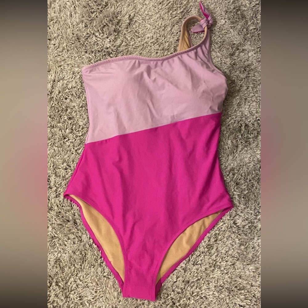 Old navy one shoulder one piece swimsuit